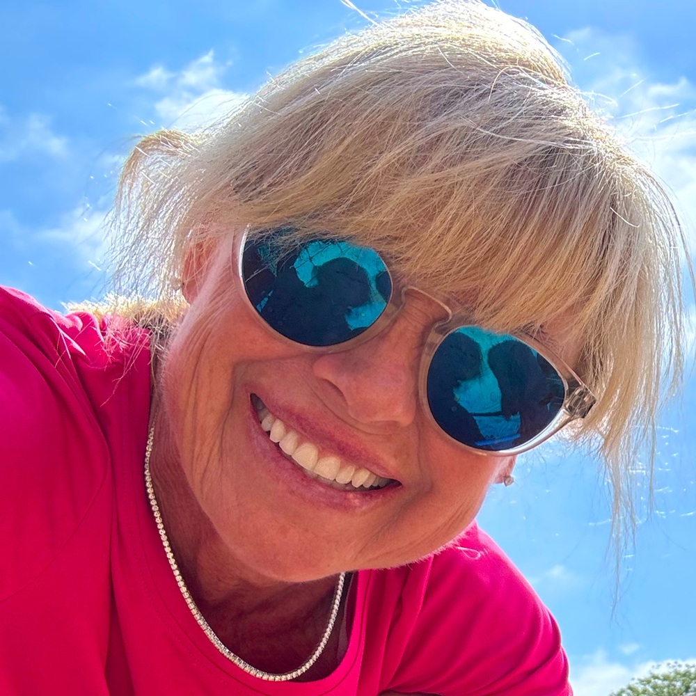 Meet your Posher, Denise